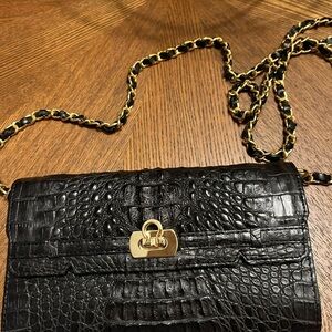 Authentic Rodania Crossbody Wallet On Chain